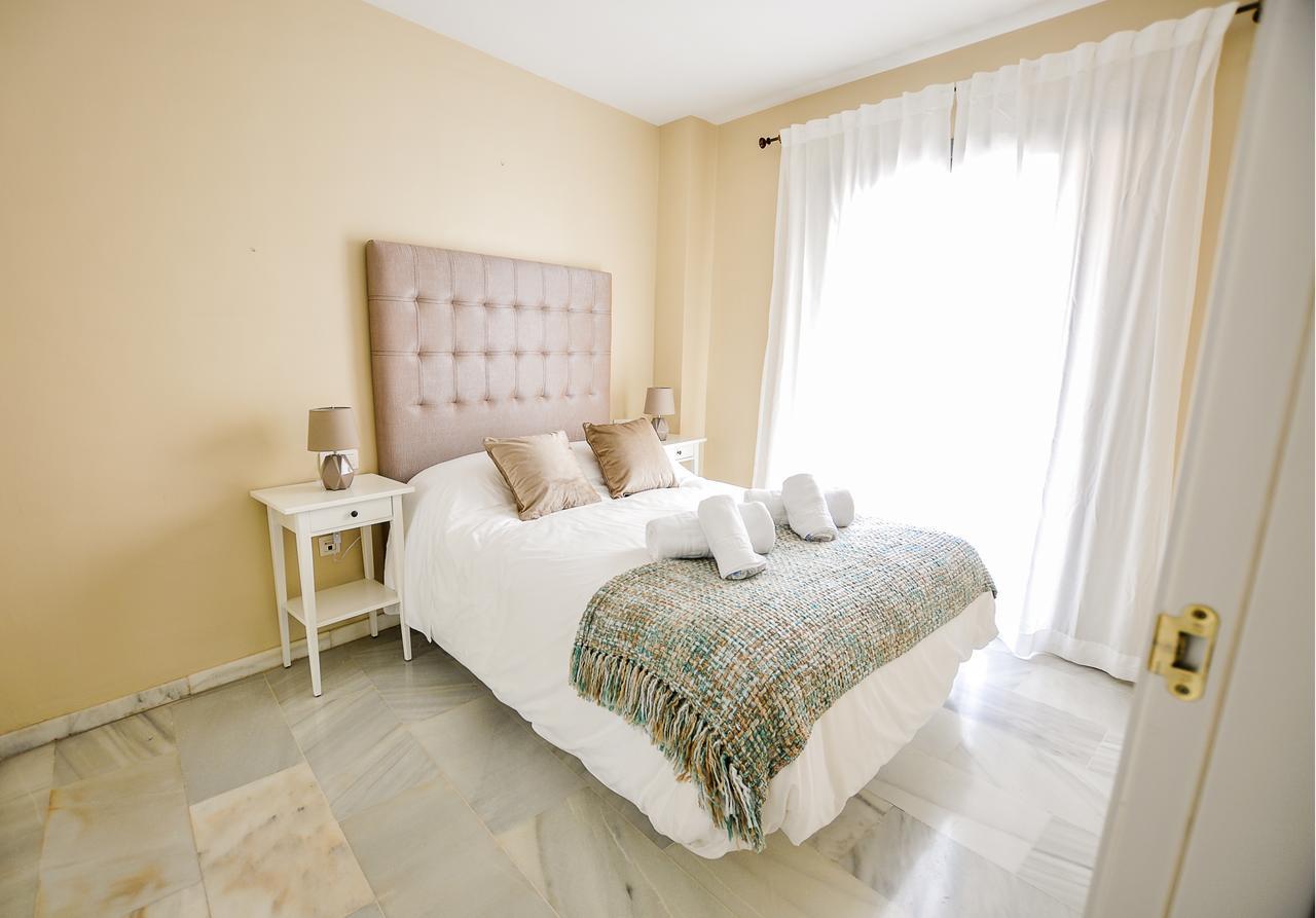 Апартаменты Acogedor Apartamento Junto A Calle Larios By Renthas Малага Экстерьер фото