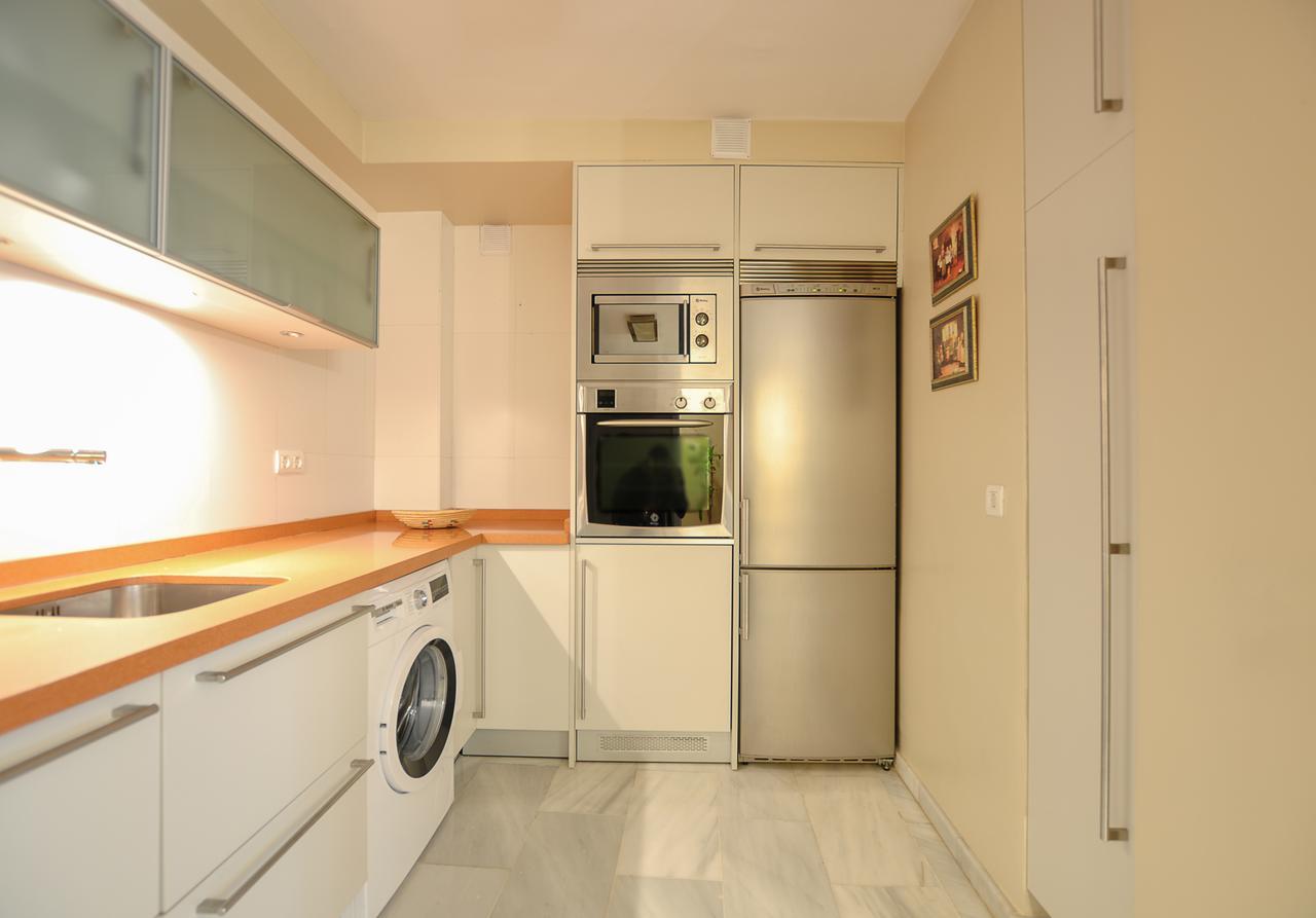 Апартаменты Acogedor Apartamento Junto A Calle Larios By Renthas Малага Экстерьер фото